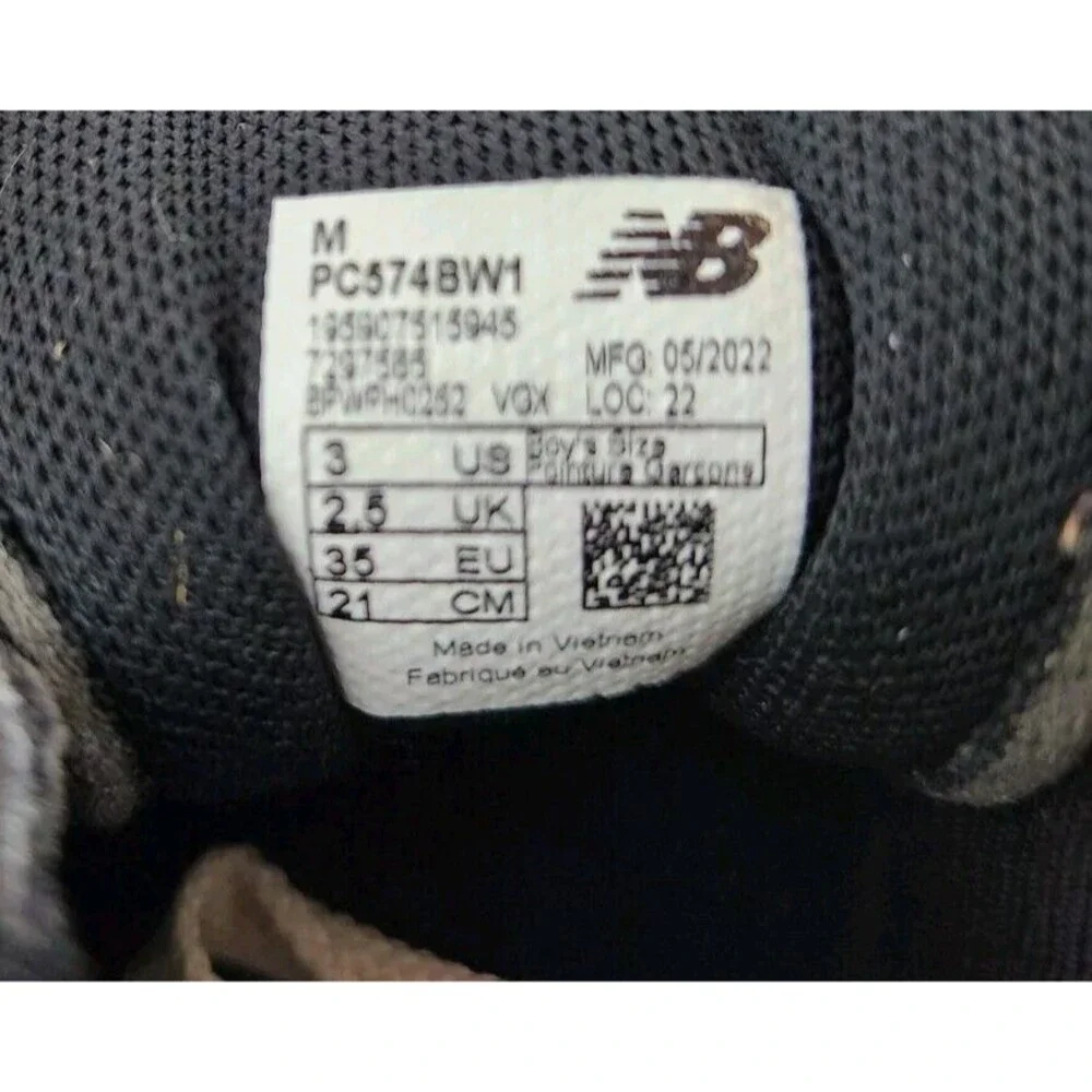 Kids New Balance Shoes 574 Black‎ White Sneakers Running Shoes Size Youth 3